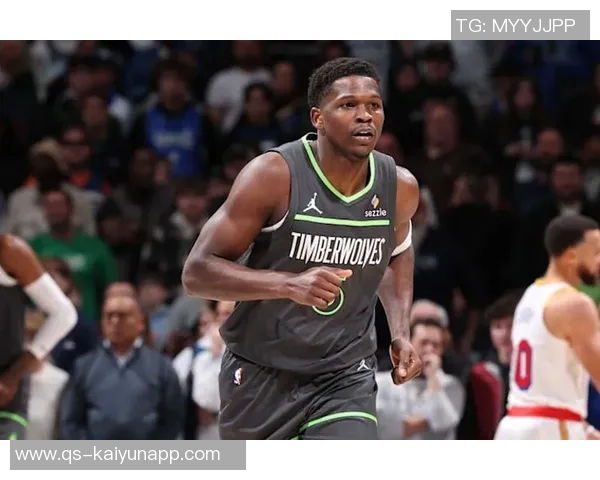 爱德华兹虽砍下30分5板却难救球队无力回天罚球表现出色8中7